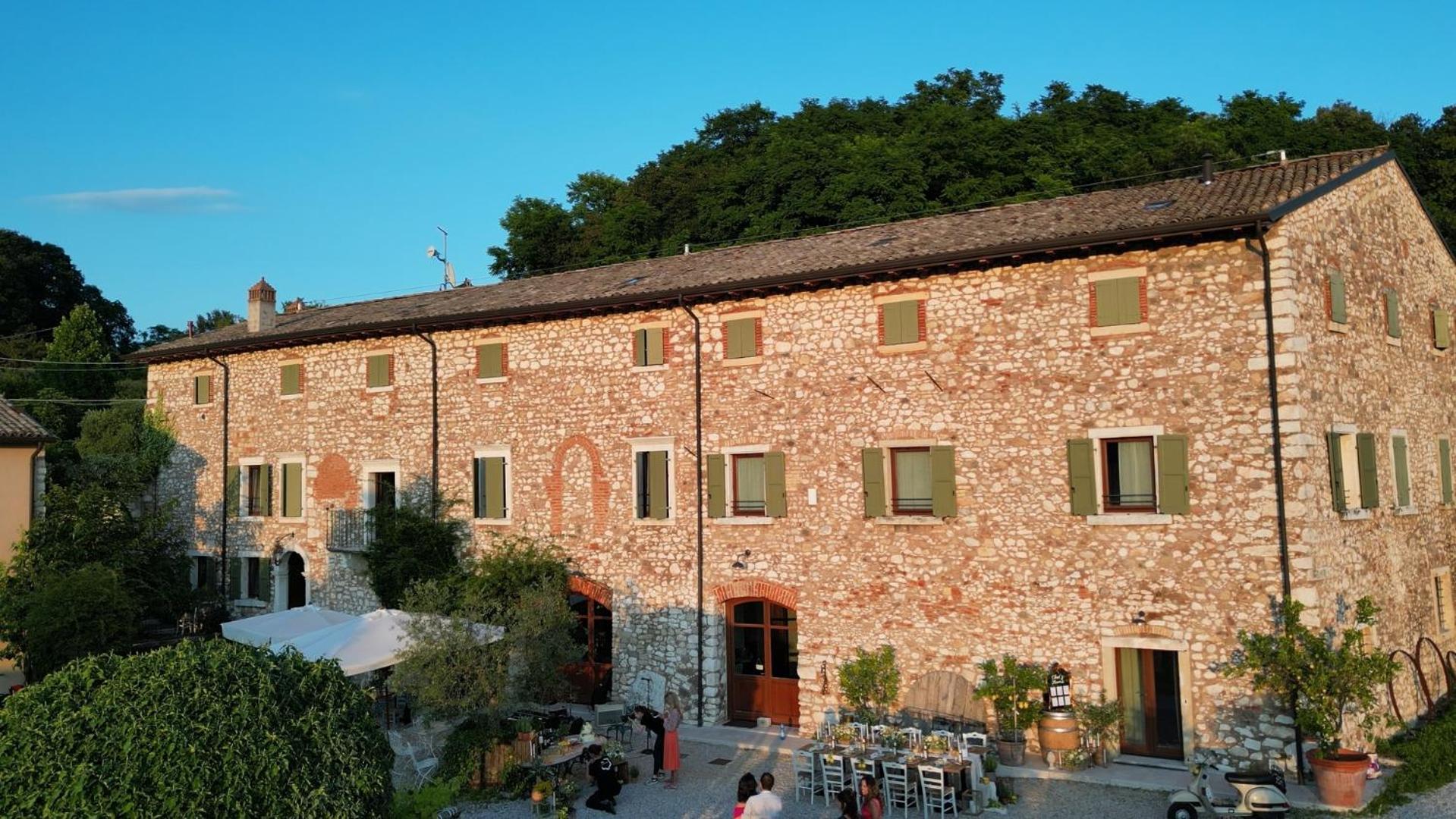 Corte Castello 阿菲 外观 照片